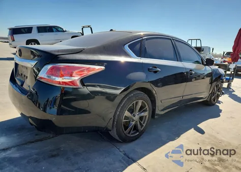 2015 Nissan Altima 2.5 Sv z USA, uszkodzony, nr VIN 1N4AL3AP3FC167524